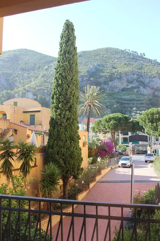 Les Agrumes Apartment Varigotti Italy