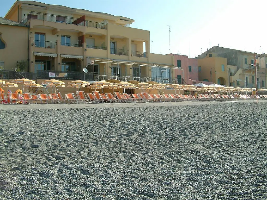 Les Agrumes Apartment Varigotti 0*,  Italy
