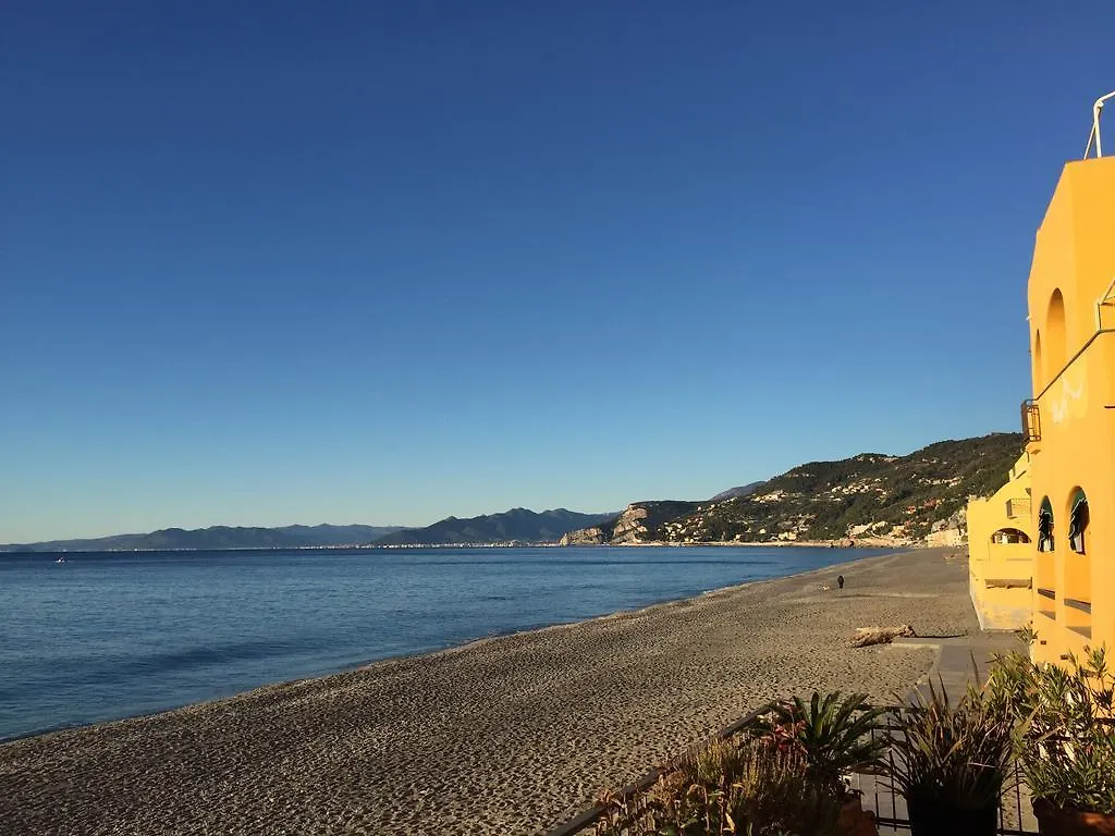 Les Agrumes Apartment Varigotti