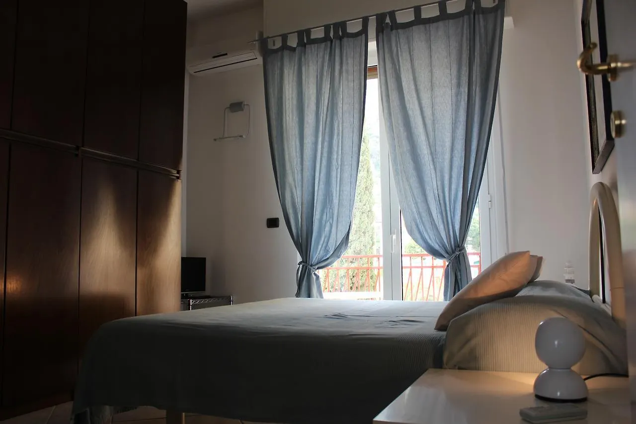 Les Agrumes Apartment Varigotti Italy